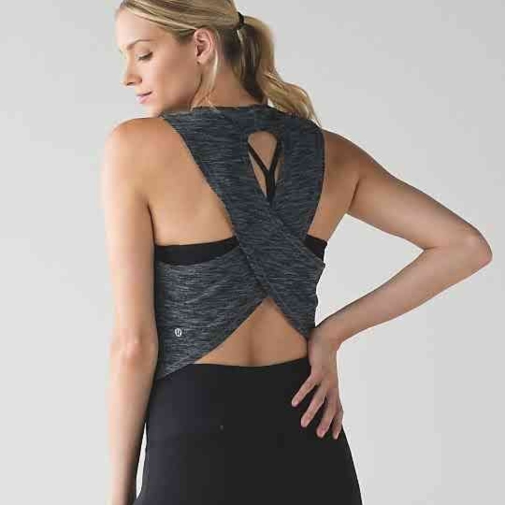 Lululemon Fast As Light Muscle Tank htr blk 4